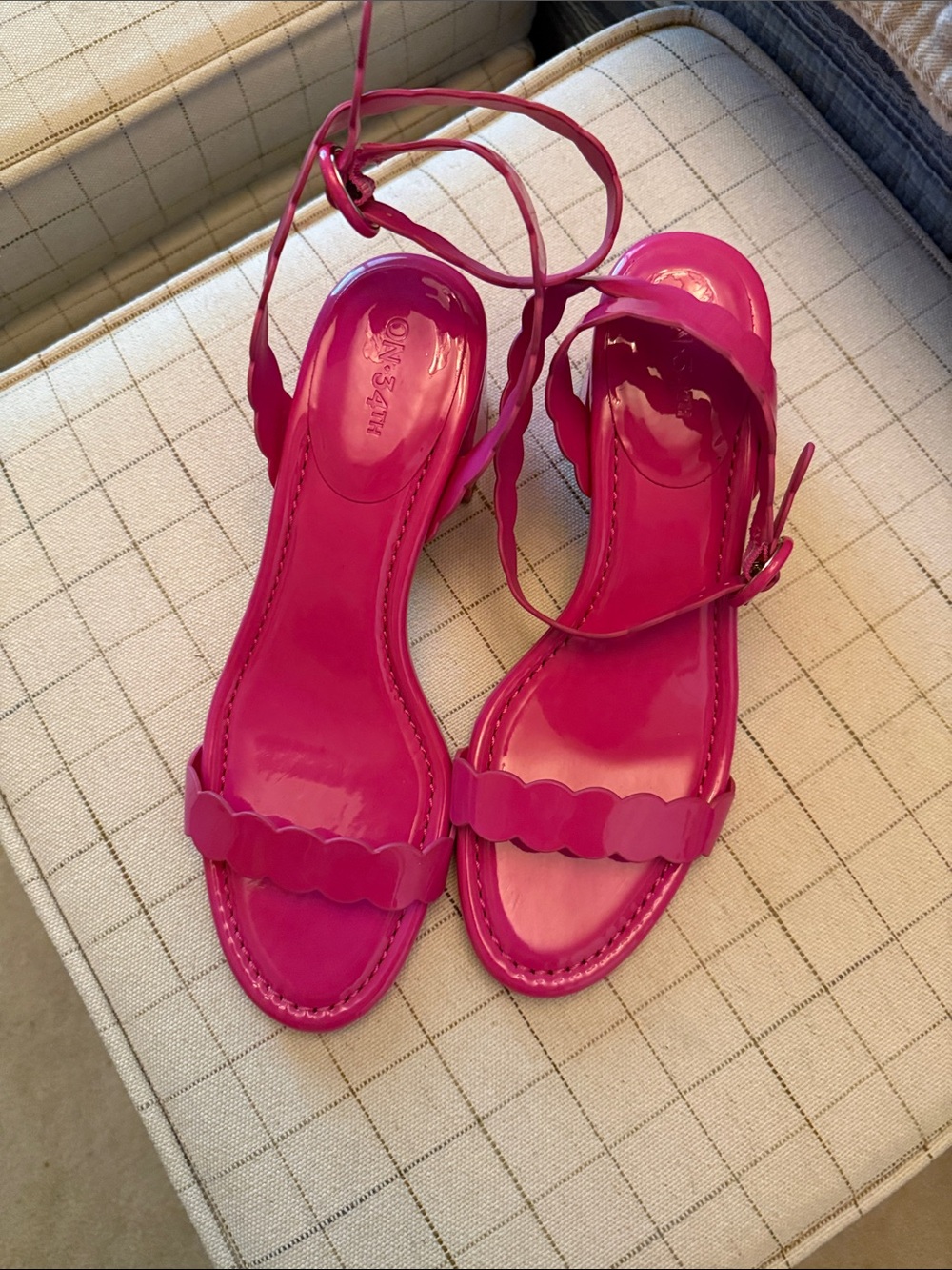 ON 34TH Pathina Pink Scalloped Block Heel Sandals 8.5 M Patent Ankle Strap NWOT